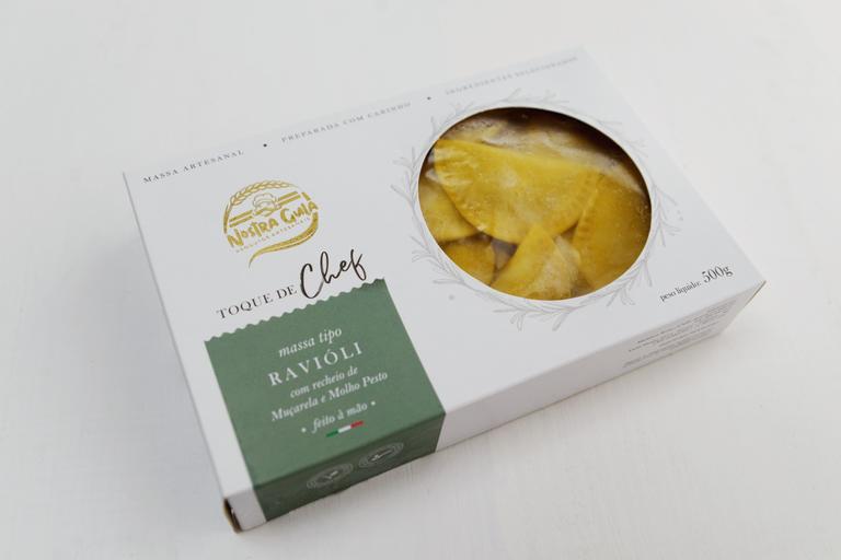 Massa Ravioli de Mussarela e Pesto